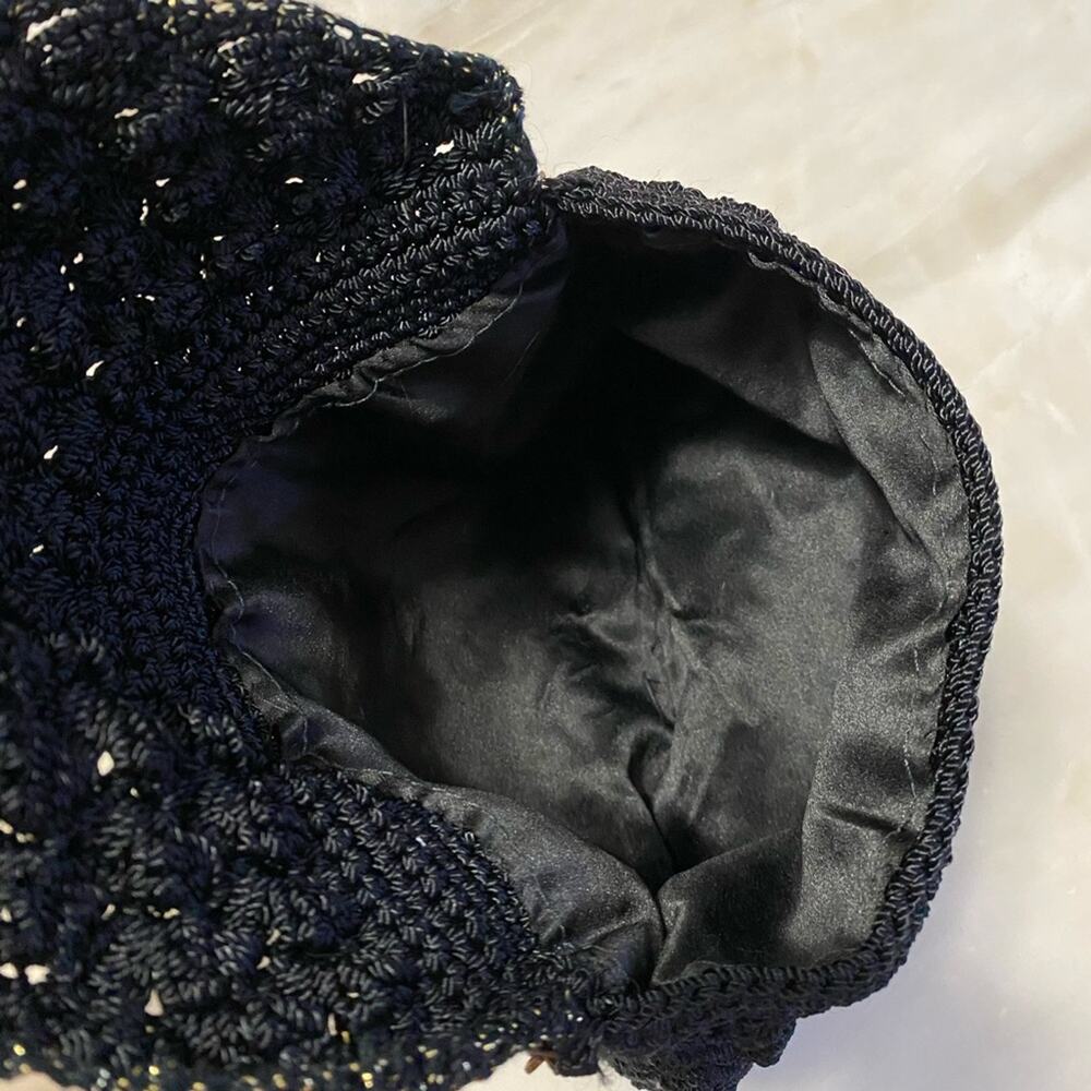 Chic Black Crochet Shoulder Bag with gold Chain Strap vintage - Picture 6 of 7